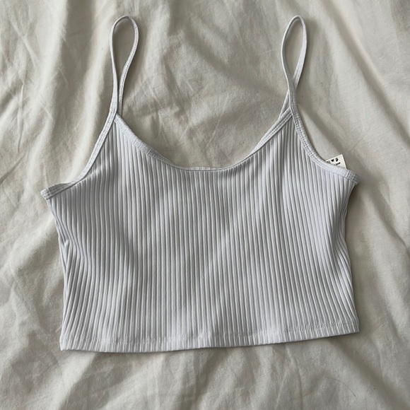 Wilfred Tops - NWOT Wilfred free ribbed crop tank top
